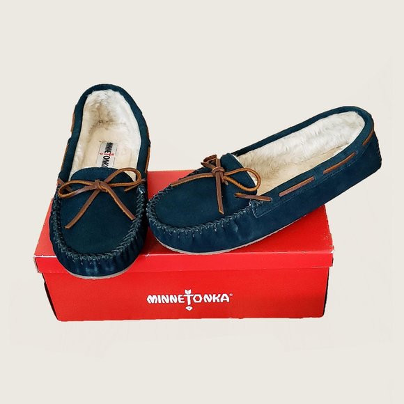 Minnetonka Shoes - Minnetonka Kayla Moccasins NWT